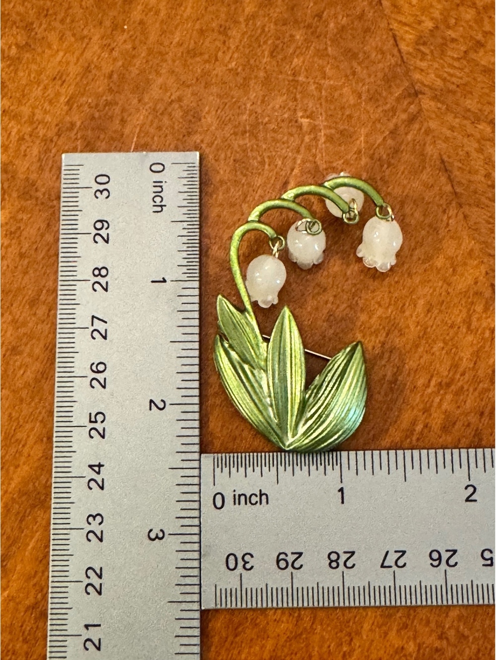 Vintage Green Lily of the Valley Flower Brooch with White Bell Flowers 417 - Picture 3 of 3